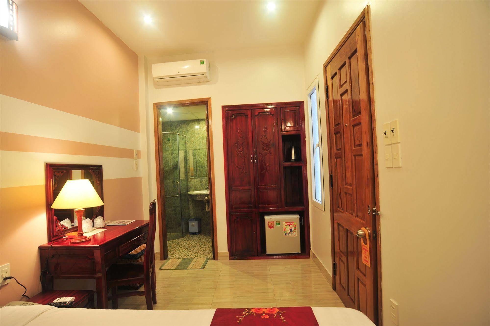 Hong Thien Ruby Hotel Hue Exterior photo